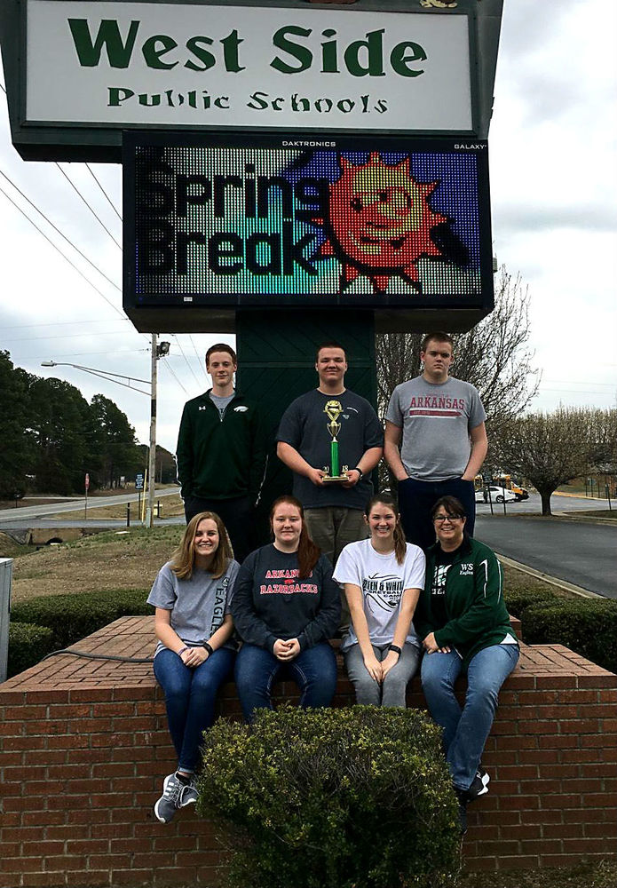 Quiz Bowl Places 2nd at Regionals